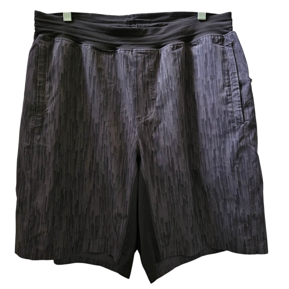 Lululemon Athletic Shorts Mens L Gray Glitch Pattern Unlined 9" Workout Gym‎ Run